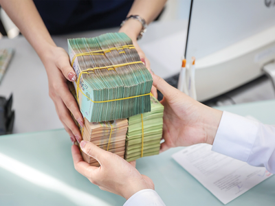 HSBC dự báo lạm phát vượt trần 4,5% trong quý II, không kỳ vọng NHNN tăng lãi suất