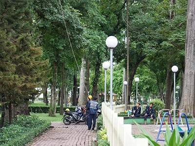 Diện tích công viên cây xanh tại TP.HCM hiện thiếu rất nhiều so với tiêu chuẩn đô thị. Trong ảnh là công viên Tao Đàn, quận 1, TP.HCM Ảnh: Lê Quân