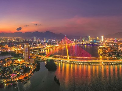 Ban Chấp hành Trung ương đã ban hành Kết luận số 79-KL/TW của Bộ Chính trị về Tiếp tục thực hiện Nghị quyết số 43-NQ/TW của Bộ Chính trị khoá XII về xây dựng và phát triển TP. Đà Nẵng.