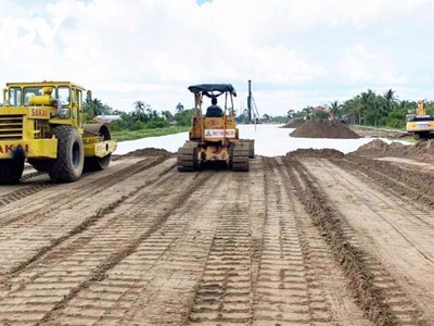 Đến nay, dự án Vành đai 3 vẫn gặp vướng mắc lớn về cát đắp nền