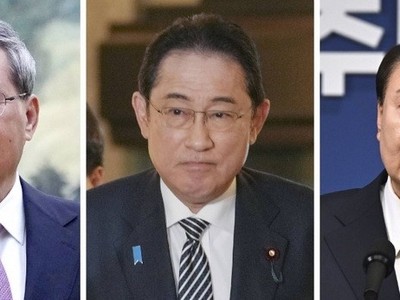 Tổng thống Yoon Suk Yeol (phải) sẽ hội đàm với Thủ tướng Trung Quốc Lý Cường (trái) và Thủ tướng Nhật Bản Fumio Kishida (giữa) vào ngày 27/5. (Nguồn: EPA)