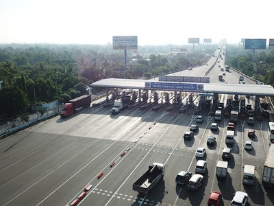 Trạm thu phí đường cao tốc TP.HCM- Long Thành - Dầu Giây - Ảnh: Lê Toàn 