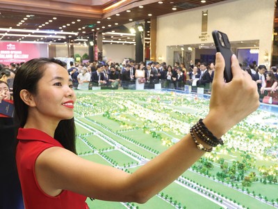 Phía Nam vẫn là điểm đến của dòng tiền do quy mô thị trường lớn, dễ thanh khoản. Ảnh: Lê Toàn 