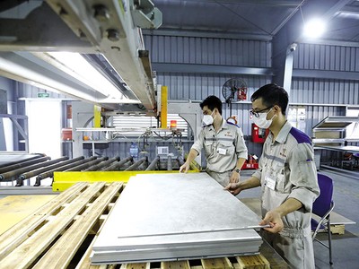 Nhà máy Neofloor tại Khu công nghiệp DeepC Hải Phòng. Ảnh: Đức Thanh