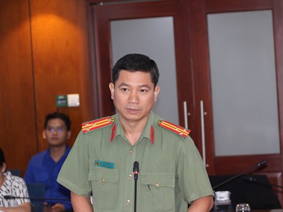 Thượng tá Lê Mạnh Hà, Phó Trưởng Phòng Tham mưu, Công an TP.HCM thông tin tại buổi họp báo