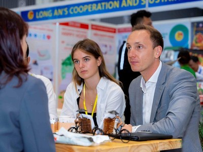 Chi phí logistics là trở ngại khi bán hàng trên sàn thương mại điện tử xuyên biên giới