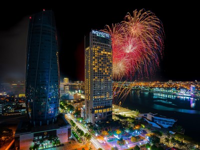 Chùm ảnh màn đối đầu đỉnh cao đêm khai mạc Lễ hội Pháo hoa Quốc tế Đà Nẵng - DIFF 2024