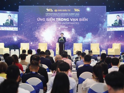 Diễn đàn Cấp cao cố vấn tài chính Việt Nam lần thứ hai, tổ chức hôm 6/6 đã thảo luận sâu về bối cảnh vĩ mô hiện tại