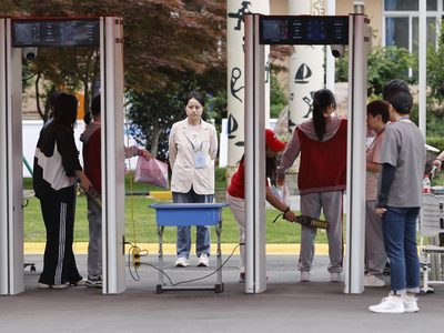 Cao khảo được coi là kỳ thi quan trọng nhất trong cuộc đời học sinh ở Trung Quốc. Ảnh: VCG