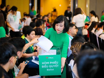 Cổ đông thống nhất cao với kế hoạch đưa VPBank trở lại lộ trình tăng trưởng mới