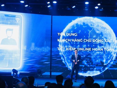 Ông Trần Công Quỳnh Lân chia sẻ tại một hội thảo chuyển đổi số ngành ngân hàng 