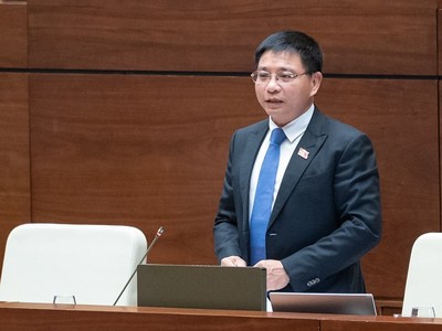 Bộ trưởng Bộ GTVT Nguyễn Văn Thắng giải trình làm rõ một số nội dung đại biểu Quốc hội quan tâm.
