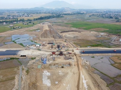 Nhiều đoạn của Dự án cao tốc Khánh Hòa - Buôn Ma Thuột giai đoạn 1 vướng mặt bằng. Ảnh: T.X.V.K