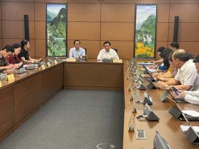 Phiên thảo luận tại tổ 9.