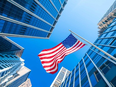 IMF hạ mức dự báo tăng trưởng kinh tế Mỹ xuống 2,6%