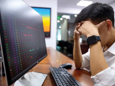 Tâm lý lưỡng lự khiến thị trường có nhịp dích dắc đi xuống vào cuối tháng 6