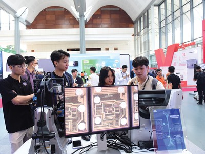 Đổi mới, sáng tạo để thích ứng với bối cảnh bất định, sẵn sàng vượt qua thách thức và nắm bắt những cơ hội