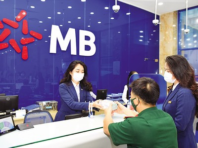 Việc kéo dài thời gian thực hiện Thông tư 02/2023/TT-NHNN là nguyện vọng của hầu hết ngân hàng. Ảnh: Đ.T