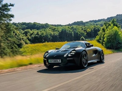 Mẫu xe thể thao của Nyobolt dùng để thử nghiệm loại pin mới. Ảnh: Nyobolt