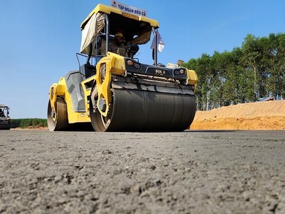 Thi công cao tốc Quảng Ngãi - Hoài Nhơn, dự án có khả năng về đích trước tiến độ 3 - 6 tháng.