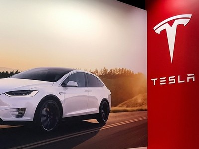 Cổ phiếu Tesla tăng vọt 10% nhờ lượng xe bàn giao quý II vượt kỳ vọng