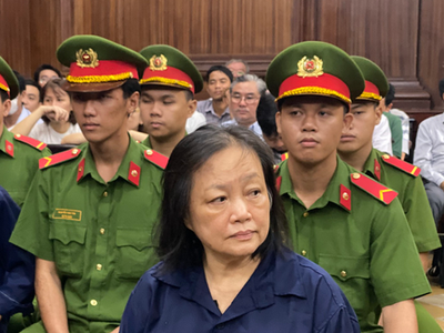 Bị cáo Trần Thị Bình Minh, cựu Phó Giám đốc Sở Kế hoạch và Đầu tư TP.HCM bị Viện Kiểm sát đề nghị mức án 8-9 năm tù
