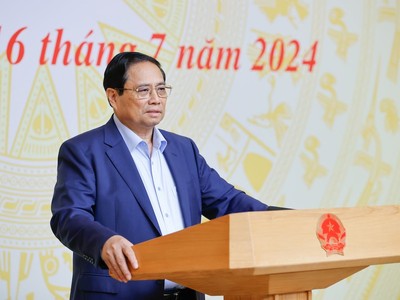 Thủ tướng phê bình nghiêm khắc các bộ, cơ quan Trung ương và địa phương chưa thực hiện tốt công tác giải ngân vốn đầu tư công. Ảnh: Nhật Bắc