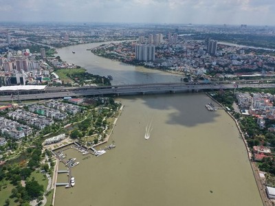 TP.HCM có 1.100 km đường sông.