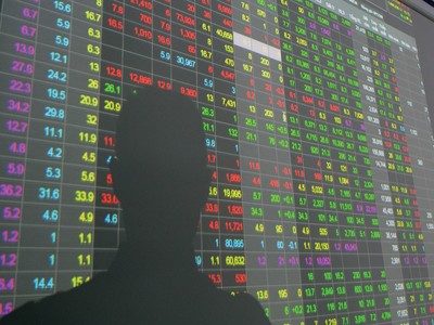 Giao dịch nội gián diễn ra phổ biến trên thị trường chứng khoán Việt Nam 