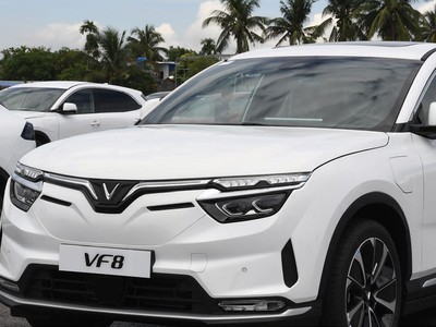 Với sự xuất hiện ngày càng phổ biến của xe điện, cạnh tranh trong phân khúc bảo hiểm xe cơ giới cũng sôi động hơn 