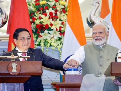 Thủ tướng Phạm Minh Chính và Thủ tướng Ấn Độ Narendra Modi chủ trì cuộc họp báo trưa 1/8, ngay sau cuộc hội đàm. (Ảnh: VGP)