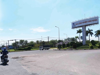 Hạ tầng giao thông là một trong những yếu tố nhà đầu tư quan tâm bậc nhất khi chọn địa điểm đặt nhà máy