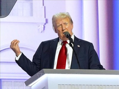 Ứng viên Tổng thống Mỹ của đảng Cộng hòa Donald Trump phát biểu tại hội nghị toàn quốc của đảng ở Milwaukee, Wisconsin, ngày 18/7/2024. Ảnh: Kyodo/TTXVN