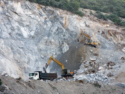  Lợi nhuận của Phốt pho Apatit Việt Nam đi xuống do giá phốt pho vàng giảm