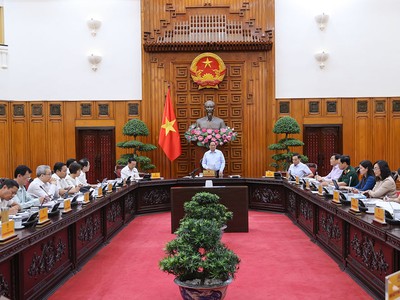  Thủ tướng Phạm Minh Chính chủ trì cuộc họp của Thường trực Chính phủ về các báo cáo đề xuất sửa đổi, bổ sung các luật thuộc lĩnh vực quản lý của Bộ Kế hoạch và Đầu tư. Ảnh: Nhật Bắc