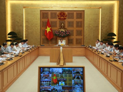 Các đại biểu nêu ý kiến tại cuộc họp. (Ảnh: VGP/Minh Khôi)