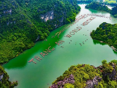 Khu du lịch sinh thái Tràng An là địa điểm đón tiếp đoàn khách 4.500 người của tỷ phú Ấn Độ.