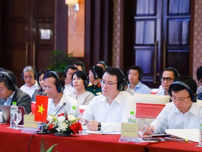 Nâng cao hiệu quả, tạo đột phá trong hợp tác kinh tế, đầu tư Việt Nam - Lào