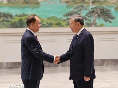 Tổng Bí thư, Chủ tịch nước Tô Lâm hội kiến Bí thư Tỉnh ủy Quảng Đông Hoàng Khôn Minh. Ảnh: TTXVN