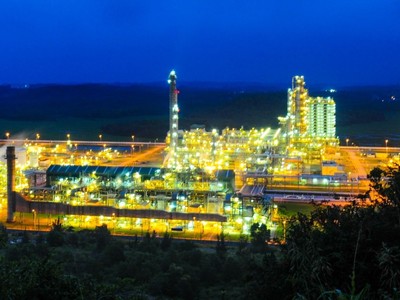 Nhà máy Lọc dầu Dung Quất - công trình quan trọng liên quan đến an ninh quốc gia