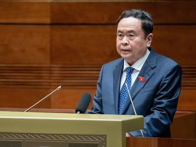  Chủ tịch Quốc hội Trần Thanh Mẫn phát biểu bế mạc.