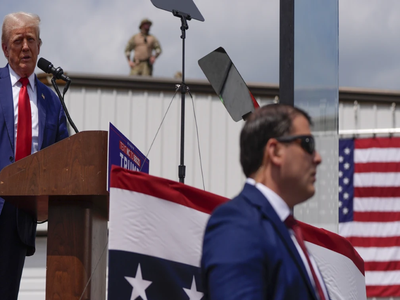 Nhiều xạ thủ được triển khai nhằm đảm bảo an toàn tuyệt đối cho ông Trump. (Nguồn: AP)