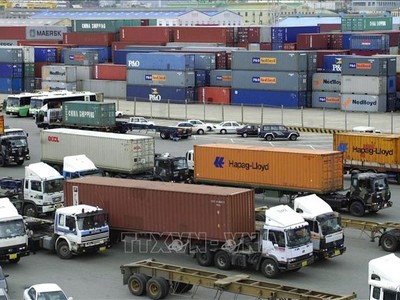 Cảng hàng hóa Busan, Hàn Quốc. Ảnh: AFP/TTXVN