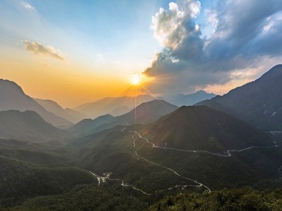 Ước tính, bình quân mỗi năm, rừng Việt Nam tạo ra khoảng 50 - 70 triệu tấn tín chỉ carbon rừng dôi dư