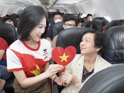 Muôn ánh sao vàng rộn ràng trên những chuyến bay Vietjet dịp kỷ niệm Quốc Khánh 2/9