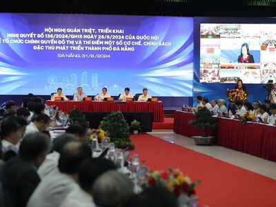 Thủ tướng Chính phủ Phạm Minh Chính chủ trì Hội nghị quán triệt, triển khai Nghị quyết 136/2024/QH15 của Quốc hội. Ảnh: H.V