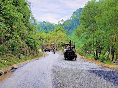 Quảng Nam đề nghị khẩn trương đầu tư nâng cấp Quốc lộ 14D