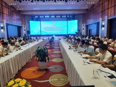 Hội thảo lấy ý kiến thu hút sự tham gia của nhiều địa phương từ Nghệ An đến Bình Thuận. Ảnh: Linh Đan 