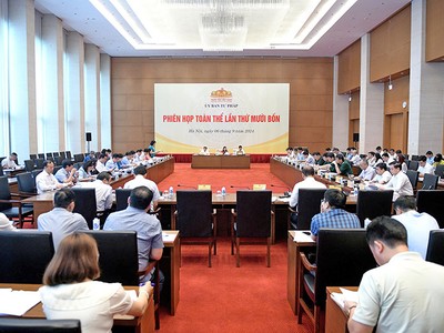 Phiên họp toàn thể lần thứ 14 của Ủy ban Tư pháp của Quốc hội.