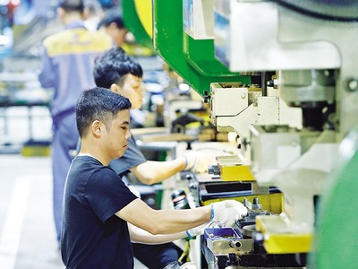 Sản xuất công nghiệp tiếp tục xu hướng tăng trưởng tích cực. Ảnh: Đức Thanh